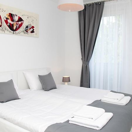Apartamenty Mariela-Kolobrzeg Z Garazem Екстериор снимка