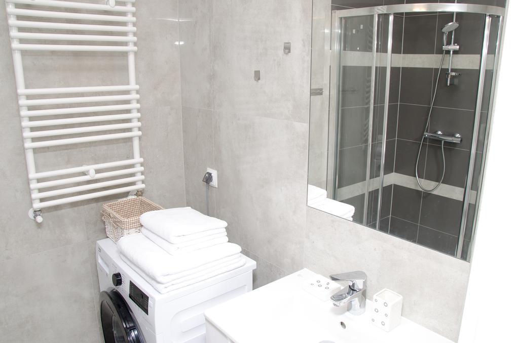 Apartamenty Mariela-Kolobrzeg Z Garazem Екстериор снимка