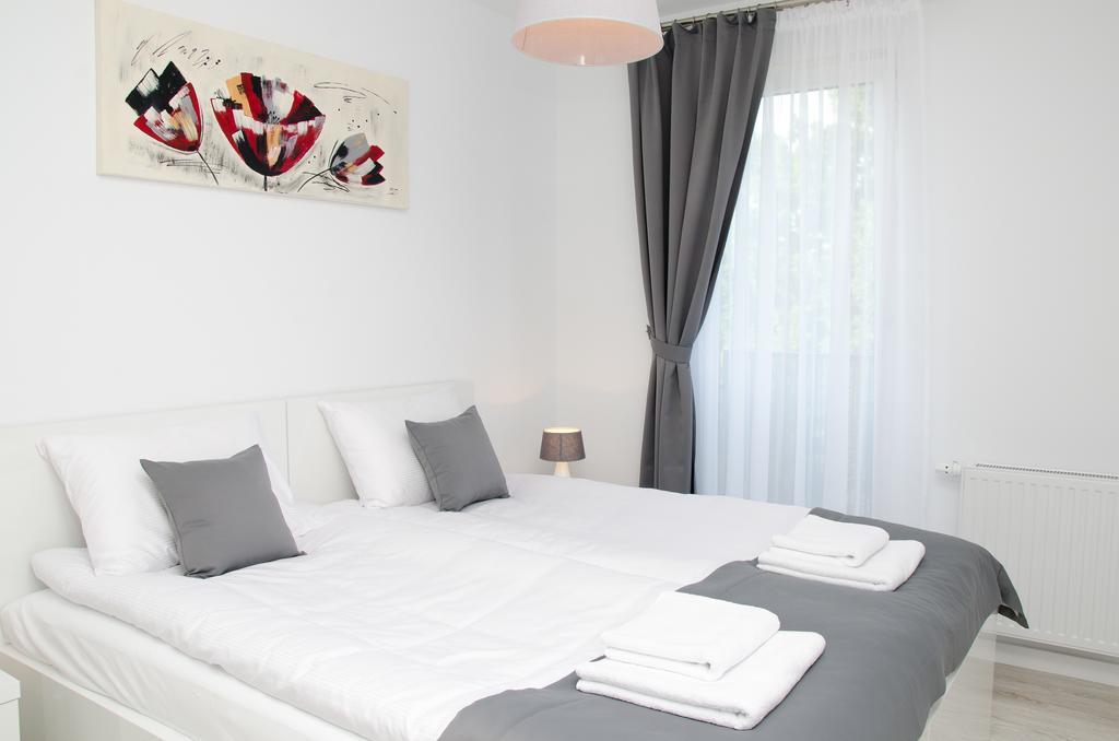 Apartamenty Mariela-Kolobrzeg Z Garazem Екстериор снимка